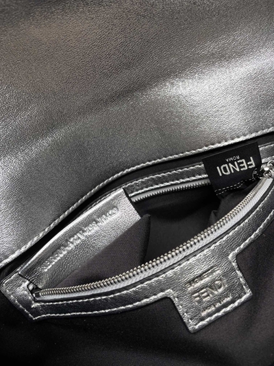 フェンディバッグ全体デザイン